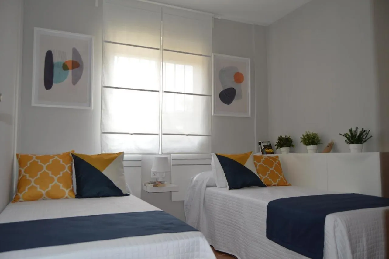 Bonito apartamento con jardín privado en Novo Novo Sancti Petri